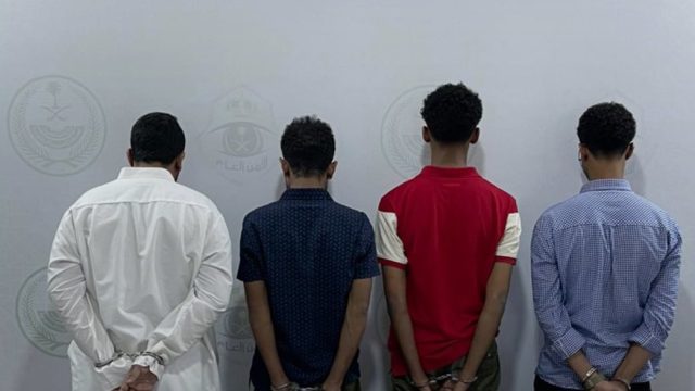 ترند “  “

شرطة القصيم تقبض على 4 مقيمين، سودانيين، ومص